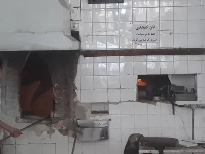 وزارت بهداشت: پاساژها و نانوایی‌ها در پایین‌ترین سطح رعایت پروتکل‌ها قرار دارند / در مترو ۹۰ درصد مردم ماسک می زنند؛ اما فاصله گذاری رعایت نمی‌شود