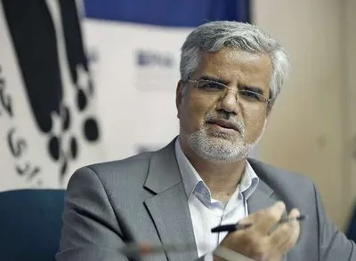 محمود صادقی: پیشنهاد کمیسیون تلفیق برای واگذاری فضای مجازی به صداوسیما غیرقانونی است / صداوسیما اگر توان مدیریت داشت که وضعیت خودش امروز به اینجا کشیده نمی‌شد