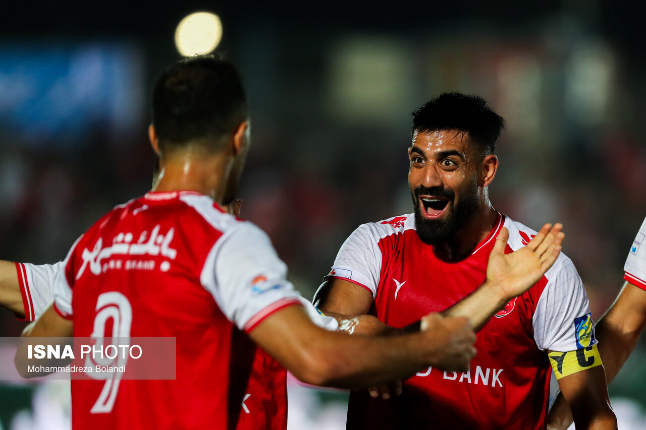 تصاویر: دیدار تیم‌های پرسپولیس و استقلال خوزستان
