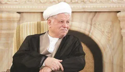 خاطرات آیت الله هاشمی رفسنجانی، ۸ آذر ۱۳۷۷: وزیر اطلاعات گفت، تحقیقات درمورد قتل داریوش فروهر و همسرش هنوز به جایى نرسیده است