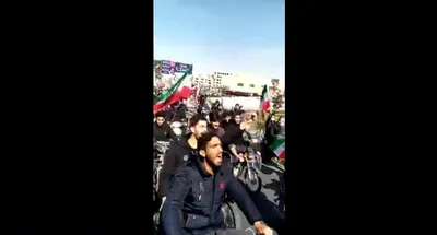 «فارس» درمورد شعار «مرگ بر روحانی»: مردم، به دولت‌مردان خود شبیه‌ترند تا به پدران‌شان