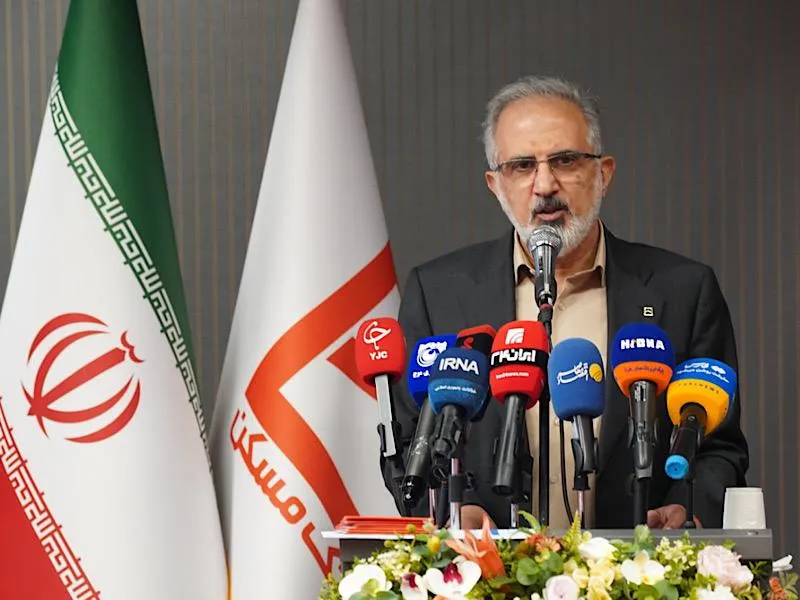اقدامات بانک مسکن؛ تجلی مسئولیت اجتماعی و گره‌گشایی از امور مردم / دکتر خورسندیان: بخشی از منابع قرض‌الحسنه به مناطق جنگ‌زده و محروم تخصیص می‌یابد