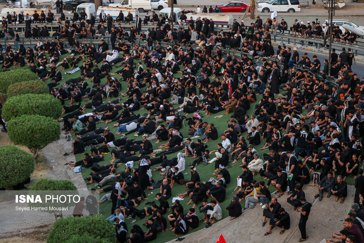 تصاویر: تشییع پیکر مطهر رهبر شهید انقلاب در نجف اشرف