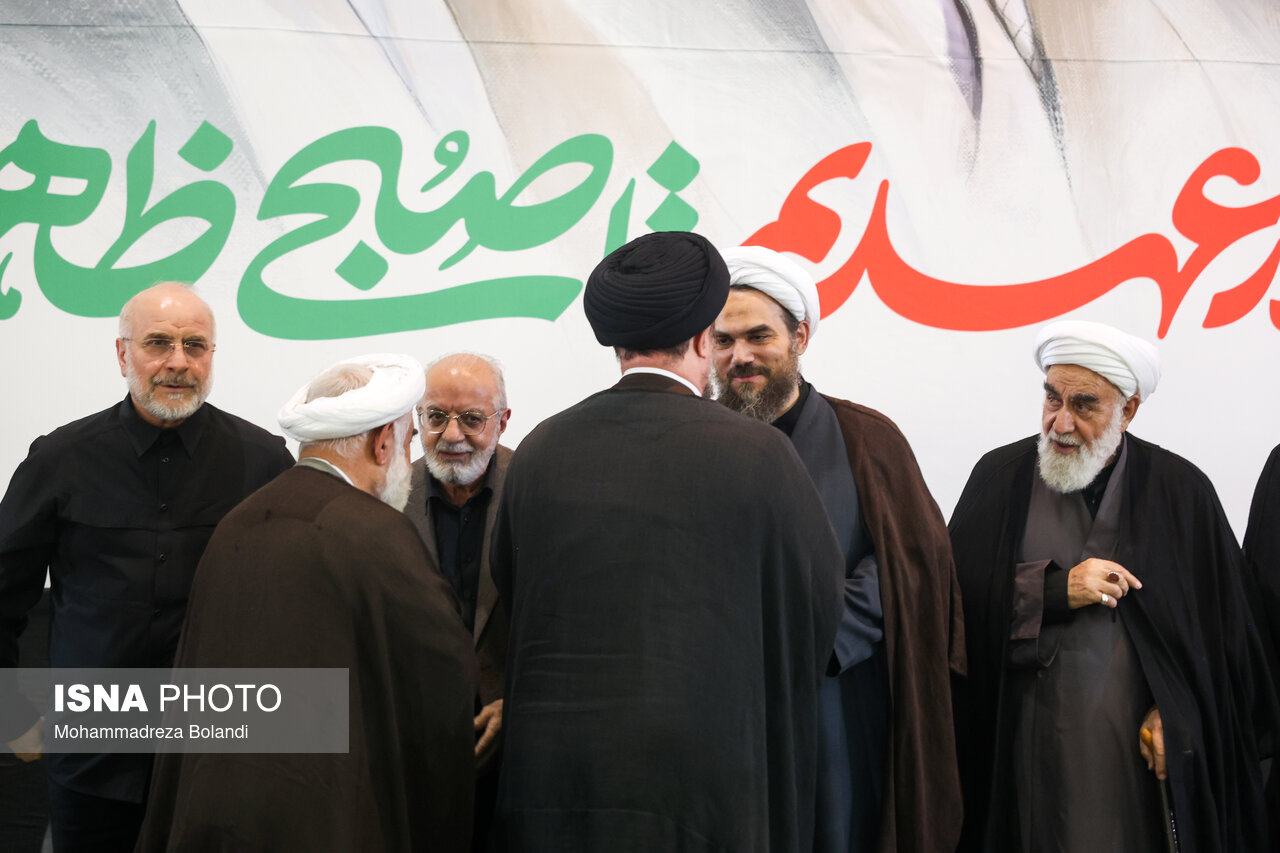 تصاویر: مراسم بزرگداشت چهلمین روز تدفین رهبر شهید انقلاب