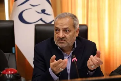 وزیر آموزش و پرورش: تمام دانش‌آموزان بازداشت شده، آزاد شده‌اند/ وقتی شخصی جرمی مرتکب شده باشد، باید جواب دهد؛ مگر می‌شود کسی بچه مردم را بکشد و بعد بگویند چون دانش‌آموز است، آزاد شود؟ / آمار‌هایی که بخش‌های مختلف درباره افراد زیر ۱۸ سال می‌گویند، این‌گونه نیست که الزاماً درباره دانش‌آموزان باشد؛ خیلی‌ از آن‌ها دانش‌آموز مدرسه روزانه نیستند، شاید بزرگسالان و متفرقه درس می‌خوانند