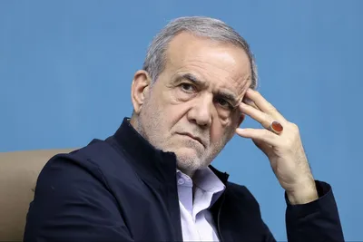 پزشکیان: به مذاکره باور داریم، ولی نه با ذلت / در پی جنگ ، ناآرامی و بمب هسته‌ای نیستیم؛ دیگر چگونه به دنیا اطمینان دهیم؟ / ما به دنبال مذاکره هستیم، اما آن‌ها هم باید ثابت کنند که به دنبال مذاکره هستند / اینکه ایران قصد استفاده غیرصلح‌آمیز از توانمندی‌های هسته‌ای خود را ندارد، صرفا حرف من نیست، بلکه فتوای شرعی رهبر معظم انقلاب است