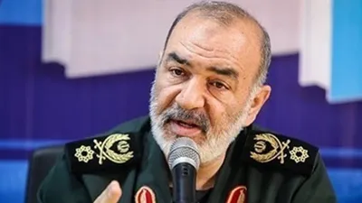 سردار سلامی: دشمن با ماهواره‌ها زمین ما را شخم می‌زند / آمریکا به دنبال ایجاد توان بازدارنده در مقابل ایران است