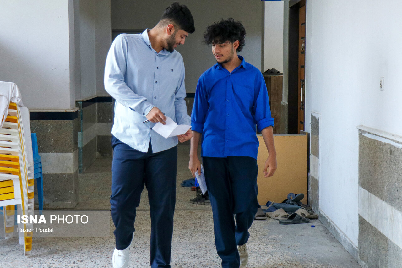 تصاویر: برگزاری امتحانات نهایی پایه یازدهم - بندرعباس