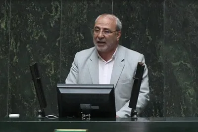 حاجی دلیگانی: اگر روحانی پاسخ قابل قبولی ندهد، ناگزیر از امضای طرح استیضاح وی هستیم