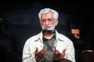 محمد مهاجری، فعال سیاسی اصولگرا، با اشاره به جلیلی: اهالی سیاست و رسانه، [حوادث] ۸۸ را با روشن شدن بازیگرانی که جدیدا نقش شان لو رفته بازخوانی کنند/ نباید گذاشت با بازی تکراری 
