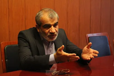 کدخدایی: نظارت شورای نگهبان از همان سال ۵۹ استصوابی بود / بازگشت جایگاه نخست‌وزیری مشکلی را حل نمی‌کند / با تغییر قانون‌ اساسی، هروقت که اقتضاء کند مخالفتی نداریم