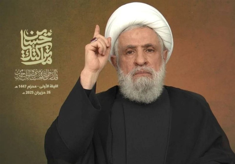 شیخ نعیم قاسم: تا زمانی که قادر به ایستادگی و مقاومت هستیم، چرا باید تسلیم شویم؟ / ما در خطرناک‌ترین مرحله از زندگی خود در لبنان به سر می‌بریم / طرحی که امروز علیه ما در حال اجراست، با هدف نابودی مقاومت، مردم آن و از بین بردن کامل موجودیت آن در لبنان طراحی شده / ما تصمیمی حسینی و کربلایی گرفته‌ایم که هیچ سقف و محدودیتی برای آن وجود ندارد و این تصمیم کربلایی همچنان پابرجاست