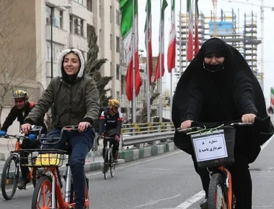 زنان به دور از انظار و دید مردان دوچرخه سواری کنند / امکان جرم انگاری دوچرخه سواری زنان قابل بررسی است