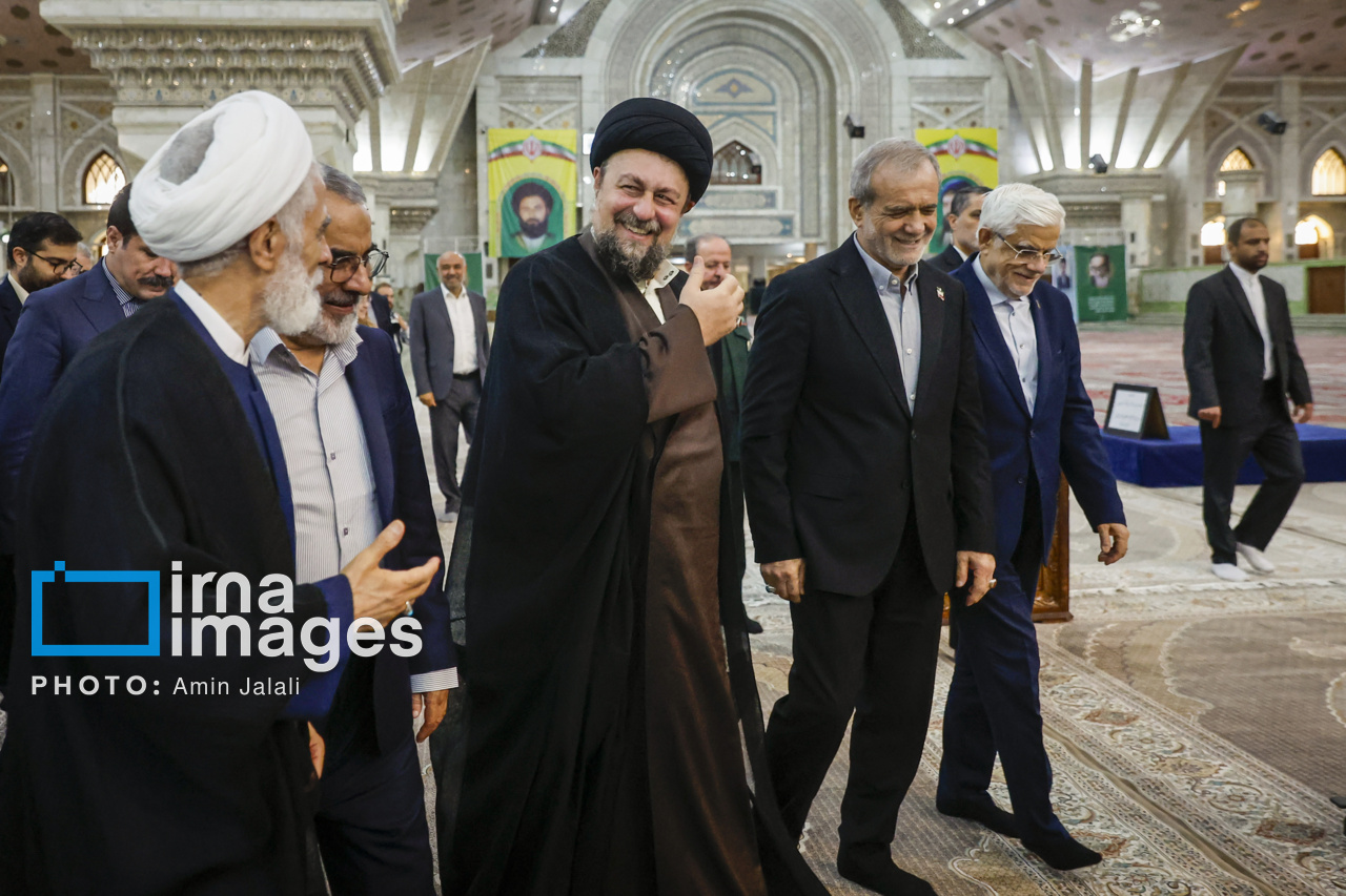 تصاویر: مراسم تجدید میثاق اعضای دولت با آرمان‌های امام راحل
