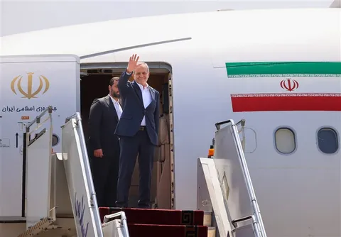 پزشکیان فردا به اسلام‌آباد سفر می‌کند/ دفتر رئیس‌جمهور: قدردانی از پیگیری‌های پاکستان در موضوع میانجی‌گری میان ایران و آمریکا، از دلایل این سفر است