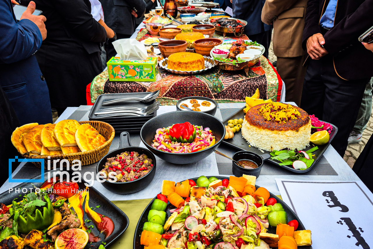 تصاویر: جشنواره غذا‌های سنتی آستارا