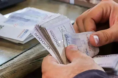 وزیر کار: دولت اعتبار ۴ ماه کالابرگ را یک‌جا واریز می‌کند، اما مردم می‌توانند هر ماه یک میلیون تومان از آن را برداشت کنند