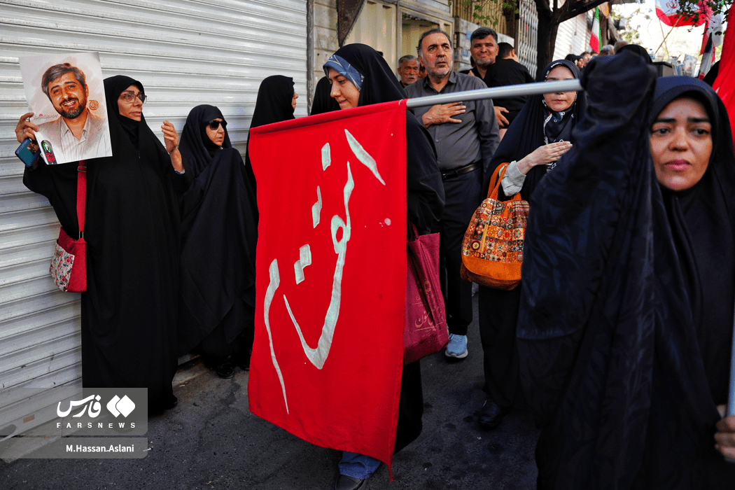 تصاویر: تشییع پیکر شهید «مصباح‌الهدی باقری‌کنی»، داماد رهبر شهید انقلاب