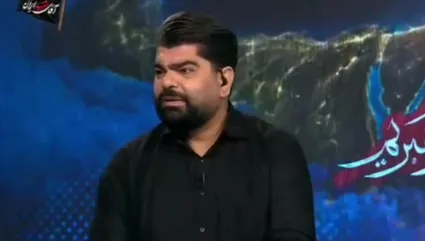 ببینید/ رفتارهای عجیب مجری صداوسیما در آنتن زنده؛ از پرت کردن خودکار تا اظهارات بی‌معنی