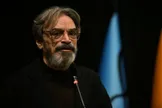 حسین علیزاده، موسیقی‌دان: مشکل امروز، موسیقی‌های بازاری است که متأسفانه حجم زیادی پول‌های کثیف پشت آن‌ها است