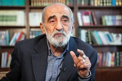 حسین شریعتمداری: می پرسند منتقدان برجام چه طرح جایگزینی دارند؟ / منتقدان صدها بار اعلام کرده بودند راهی که در پیش گرفته‌اید خطای فاحش است؛ مگر طرح جایگزین غیر از این است؟