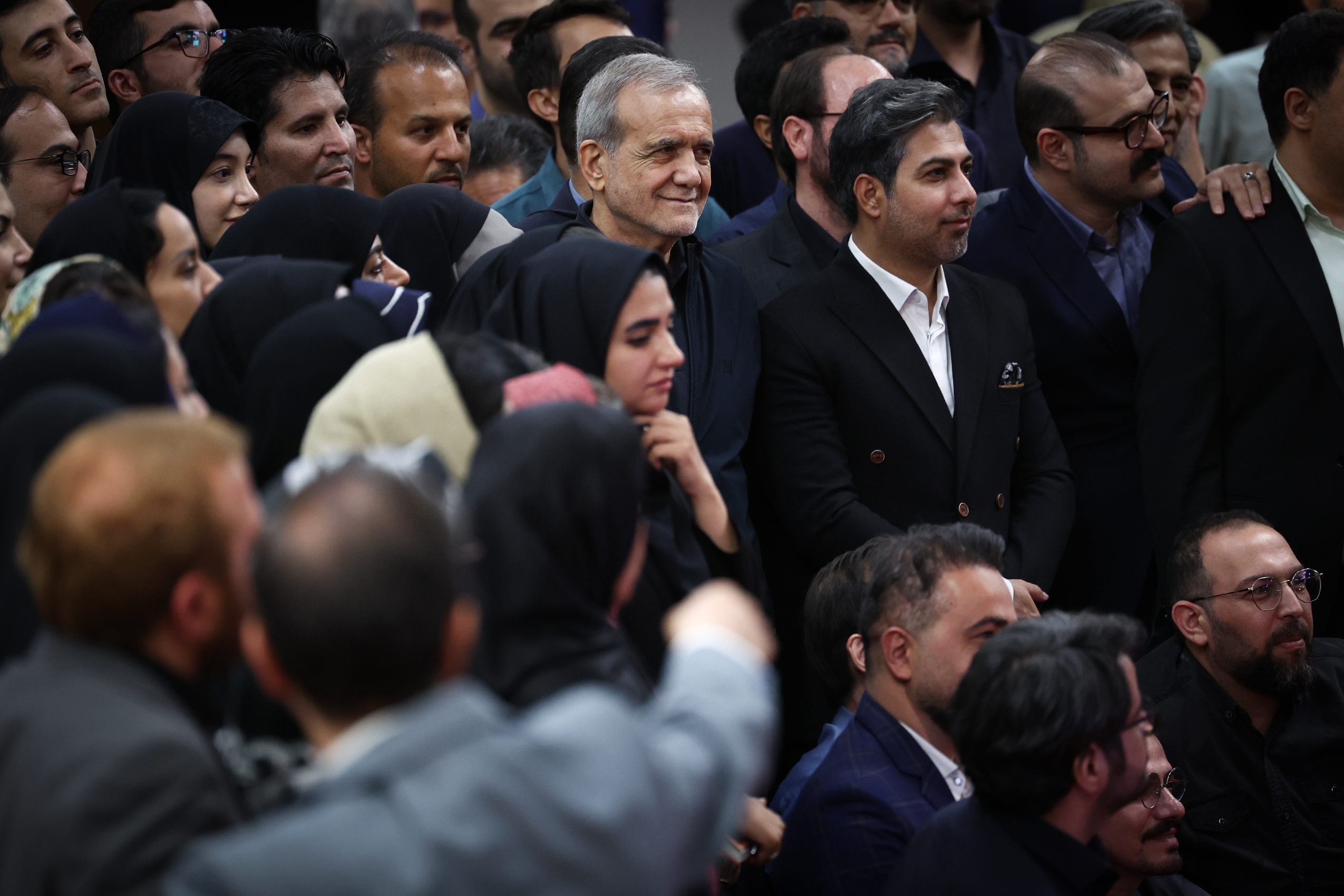 تصاویر: نشست خبری پزشکیان با جمعی از اصحاب رسانه