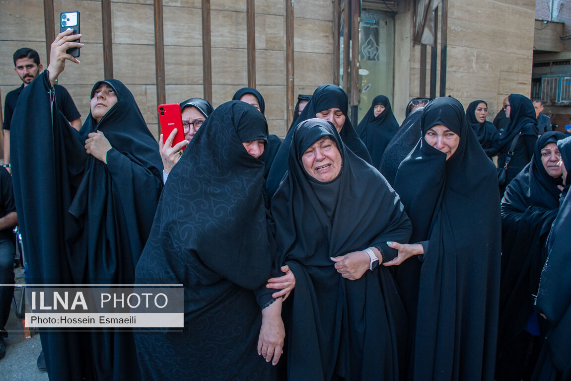 تصاویر: تشییع پیکر زنده یاد «احمد ناطق نوری»