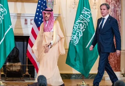 گفت‌وگوی بلینکن و بن‌فرحان هم‌زمان با سفر امیرعبداللهیان به عربستان