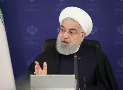 روحانی: با اقدامات انجام شده، امیدواریم در روزهای آینده مردم شاهد تعادل قیمت در بازار باشند / اقدامات خوبی برای استفاده از ارزی که در برخی کشور‌ها به عنوان ذخیره داریم انجام گرفته؛ حداقل با سه کشور به نتایج خوبی دست یافته ایم / وام ودیعه مسکن به مستاجران پرداخت می‌شود؛ در تهران ۵۰ میلیون، شهر‌های بزرگ ۳۰ میلیون و شهر‌های کوچک ۱۵ میلیون تومان / همسان سازی حقوق بازنشستگان با شاغلان از پاییز عملیاتی می‌شود/ با رفع ایراد شورای نگهبان، دولت دو وزیر بازرگانی و صنعت را به مجلس معرفی می‌کند