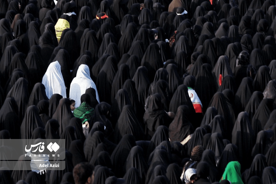 تصاویر: اقامه نماز بر پیکر رهبر شهید انقلاب در مسجد مقدس جمکران