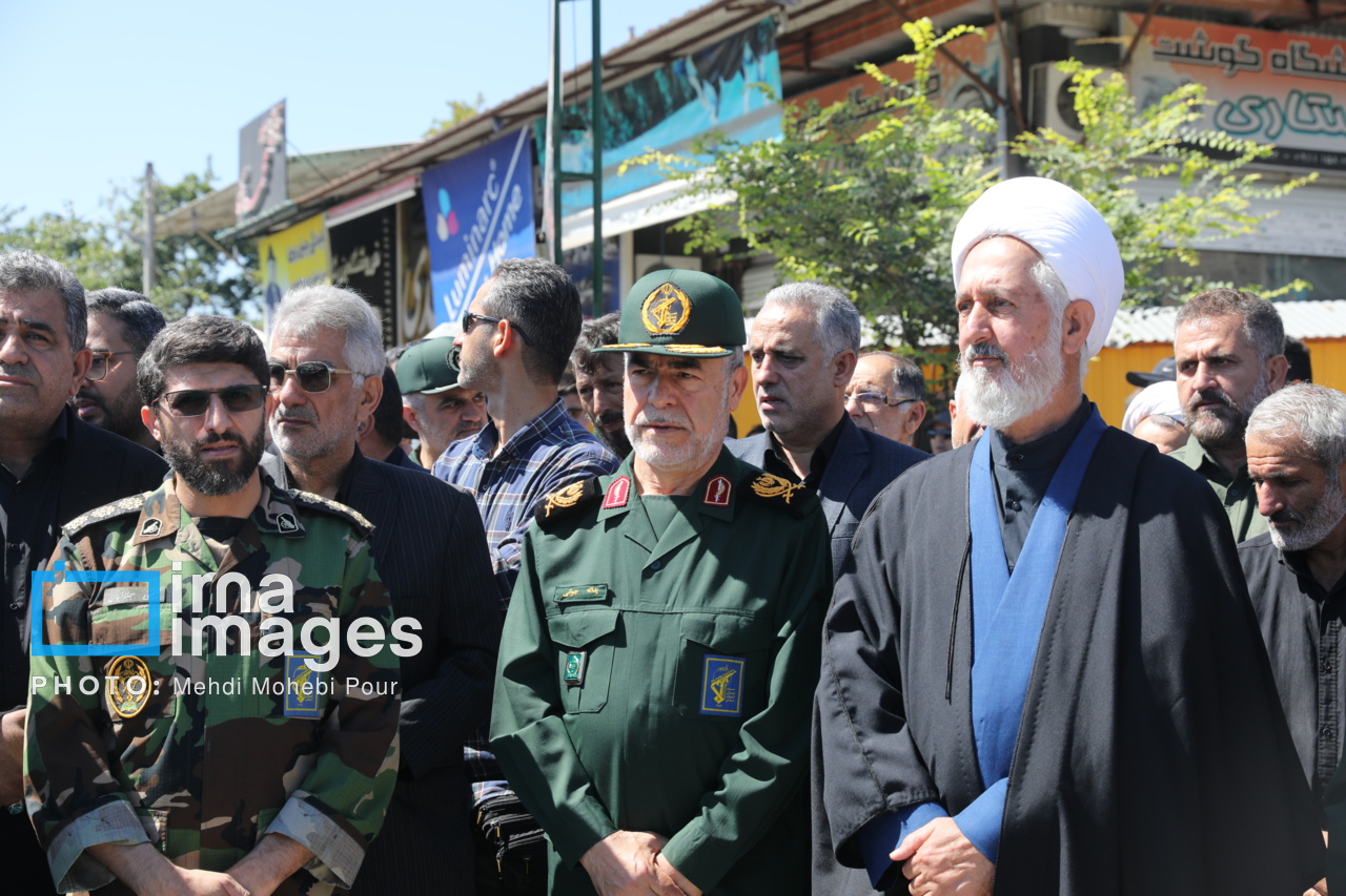 تصاویر: تشییع پیکر معاون نیروی دریایی سپاه در ساری