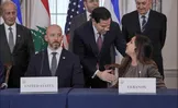 روایت الشرق نیوز از متن کامل پیوست امنیتی توافق لبنان و اسرائیل: ارتش لبنان متعهد می‌شود اقدامات عملیاتی لازم را برای خلع سلاح حزب‌الله و تمام گروه‌های مسلح غیردولتی انجام دهد  / تأیید پاکسازی از سوی یک نهاد ثالث مورد توافق طرفین