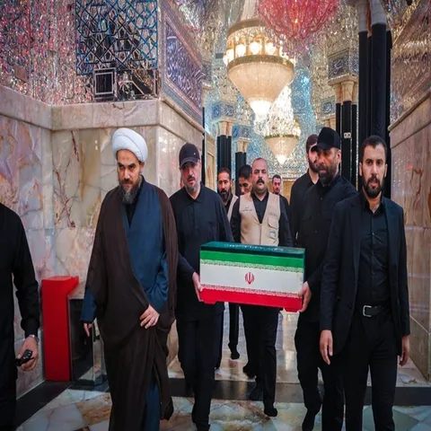 تصاویر: تشییع پیکر مطهر رهبر شهید انقلاب در نجف اشرف