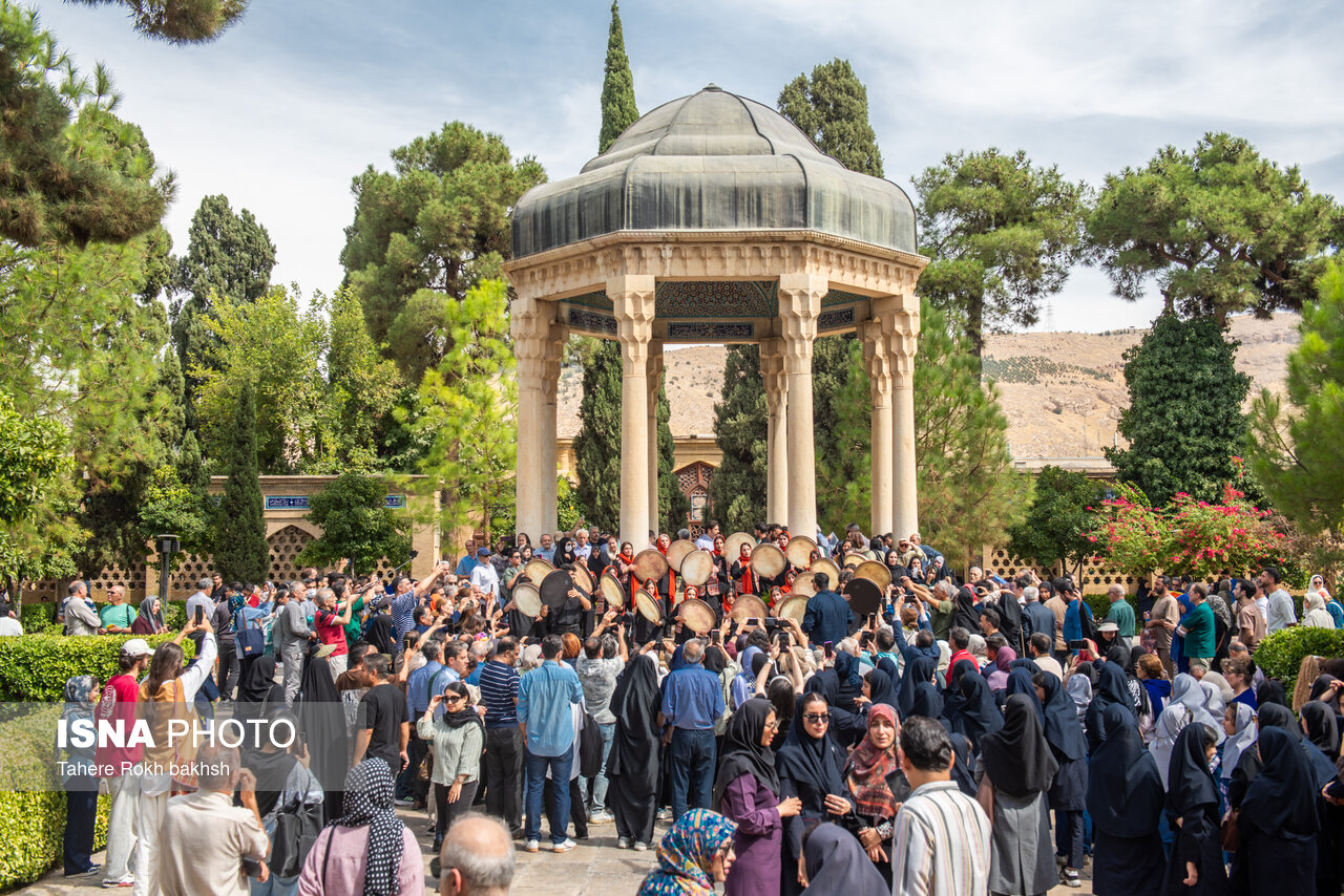تصاویر: آیین بزرگداشت حافظ با حضور وزیر ارشاد - شیراز