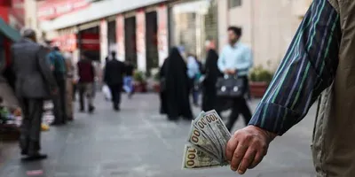 زمزمه دلالان بازار ارز تهران؛ هر قیمتی گفتند بفروشيد، نرخ‌ها در حال ريزش است