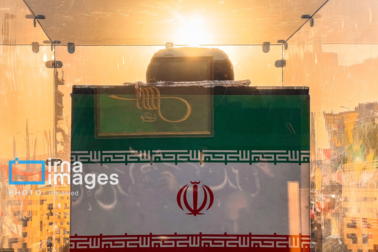 تصاویر: تشییع پیکر مطهر رهبر شهید انقلاب در نجف اشرف