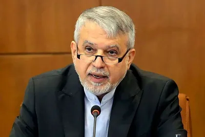صالحی امیری، وزیر میراث فرهنگی در مراسم تحلیف پاپ شرکت می‌کند