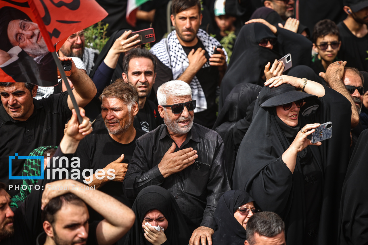 تصاویر: تشییع پیکر مطهر رهبر شهید انقلاب در قم