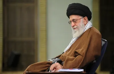 موافقت رهبر معظم انقلاب با پیشنهاد آملی لاریجانی:  لازم می دانم، در پایان یک دوره پر تلاش در قوه قضاییه بار دیگر از شخص جنابعالی تشکر و قدردانی کنم