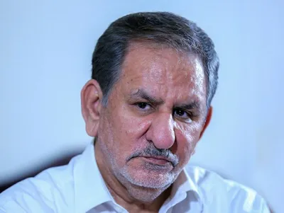 جهانگیری: ارتباط حاج قاسم با آیت الله هاشمی هیچ وقت قطع نشد  / رابطه سردار سلیمانی با روحانی خیلی صمیمانه بود / تعبیر مقام معظم رهبری این بود که: من آقای خاتمی را روحانی تمیزی می دانم که نه آلودگی مالی دارد و نه آلودگی اخلاقی / سردار سلیمانی آقای خاتمی را دوست داشت / خیلی ها مدعی شده بودند فروش نفت شدنی است؛ سردار سلیمانی گفته بود هیچ کدامتان مدعی نشوید، شما یک بشکه نفت هم نمی توانید بفروشید!