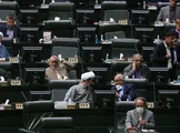 نمایندگان با حذف شرط سنی داوطلبان انتخابات ریاست جمهوری مخالفت کردند / شرط سنی در طرح مجلس بین ۴۰ تا ۷۰ سال باقی ماند
