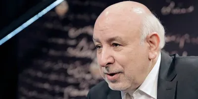 مشاور عالی وزیر بهداشت:‌ عده‌ای در ذهن مردم جا انداخته‌اند که اگر واکسن خارجی بخریم، نجات پیدا می‌کنیم؛ به والله قسم ذره‌ای شک به تزریق واکسن ایرانی ندارم /  در ایران ما ۱۰۰ سال است که واکسن می سازیم؛  واکسن ما را می‌خریدند و به کشورهای دیگر می دادند اما ورقه به ما نمی دادند