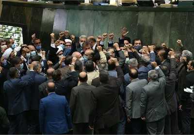 از زمان آغاز به کار مجلس یازدهم، قیمت‌ها چه تغییری کرده؟ / افزایش ۷۹ درصدی قیمت دلار، ۱۲۴ درصدی سکه و ۸۶ درصدی پراید؛ رکوردشکنی مرغ و تخم مرغ / مجلس مدعی «معیشت» برای جلوگیری از این وضعیت چه کرده؟