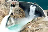 ببینید / تصاویری از سرریز شدن سد کارون ۴