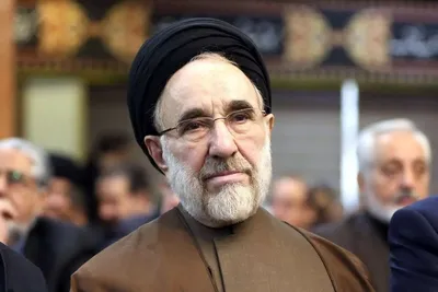 سید محمد خاتمی: امید است با ترمیم به موقع پیامد‌های حادثه بندر شهید رجایی در این مقطع حساس تنش‌زدایی و مذاکره برای دور کردن مخاطرات از ایران عزیز، کشور در آینده، کمتر شاهد چنین فجایعی باشد