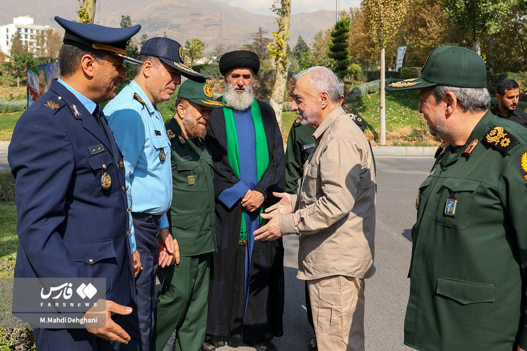 تصاویر: حضور مهرداد اخلاقی در ساختمان وزارت دفاع