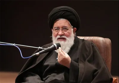 علم الهدی: نخواهید توانست به اسم شادی، جوان مشهدی را فریب داده و در مقابل قداست شهر قرار دهید / این یک توطئه است که می گویند مردم عراق با قصد توسعه فحشا به سرزمین خراسان وارد می‌شوند