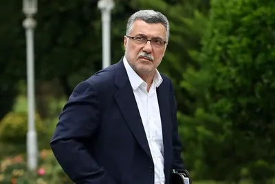 وزیر بهداشت: اطلاعات ما نشان می‌دهد که داخل بیمارستان سینا، گاز اشک‌آور پرتاب نشده/ گزارش بررسی‌های هیئت اعزامی درباره بیمارستان ایلام، امروز یا فردا تنظیم می‌شود