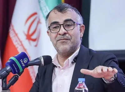 معاون وزیر اقتصاد: در یک سفر خارجی به من گفتند [کشور] شما در لیست پر خطر‌ها [از نظر تبادلات مالی] است، دو هفته طول می‌کشد تا پولتان را تبدیل کنیم/ یک تبعه از آن کشور را بردم تا کارم انجام شد