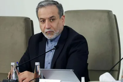 عراقچی: در حال حاضر وضعیت موشکی ما خوب است؛ توانمندی ایران همچنان حفظ شده/ برنامه موشکی خود را ادامه می‌دهیم/ تعداد قابل توجهی موشک برای دفاع از خود در اختیار داریم